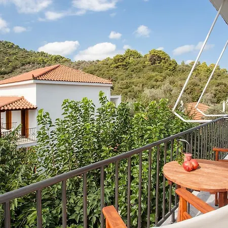 Smaragdi Rooms And Studios Skopelos Town Exterior photo