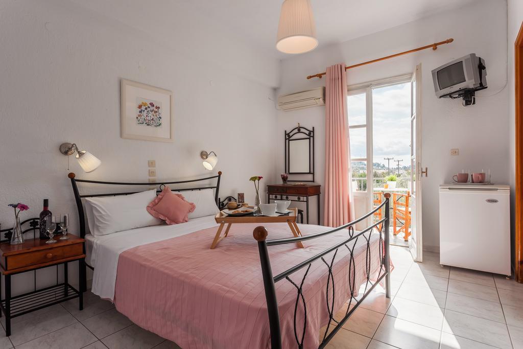 Smaragdi And Apartment *